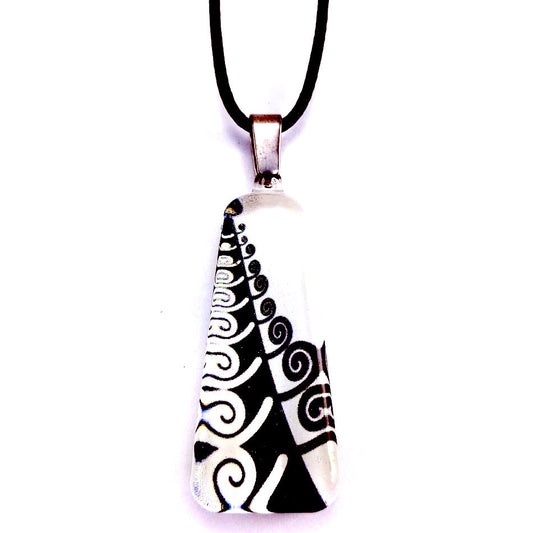 Black & White Trapeze Fern Pendant